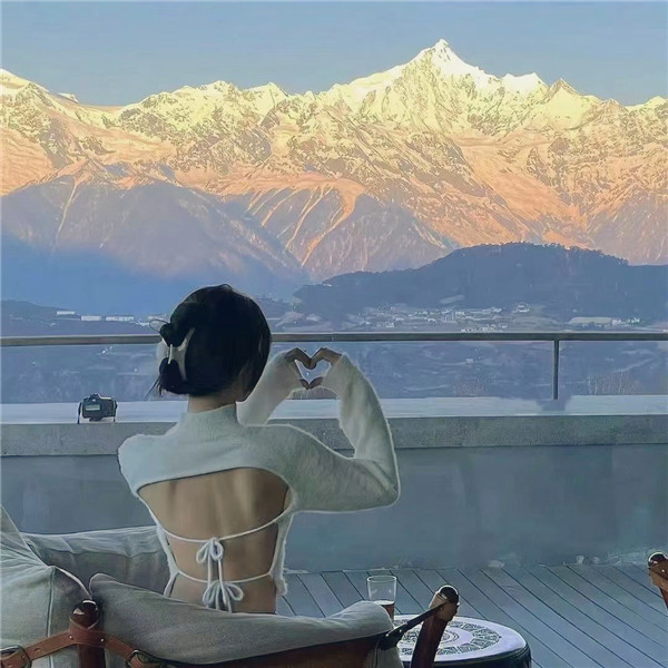唯美背影女生图片高清头像