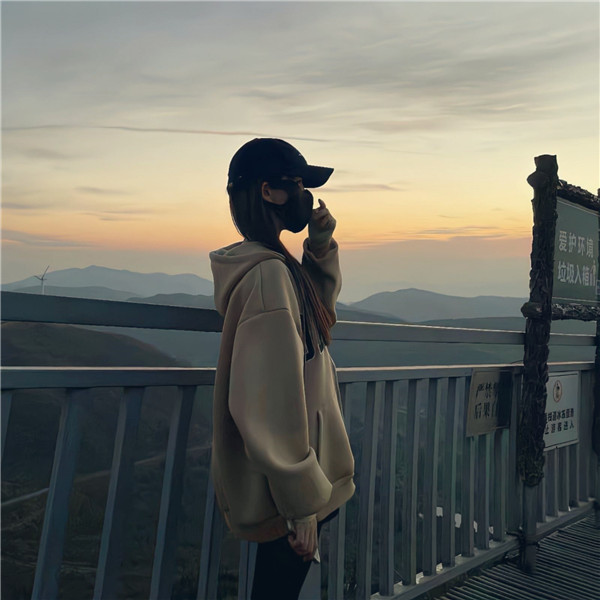 唯美背影女生图片高清头像