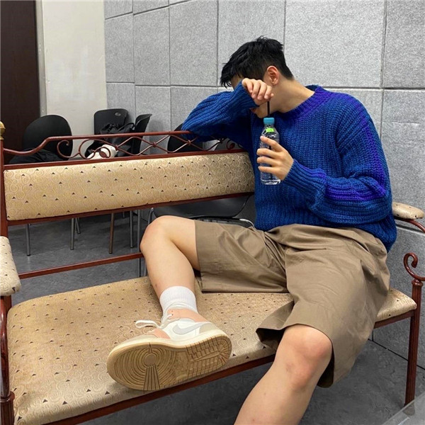 微信头像男生帅气高清真人图片
