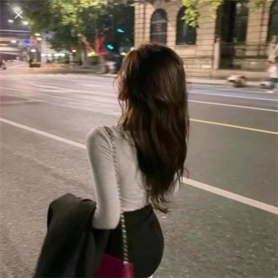 头像女2025最新款背影图片