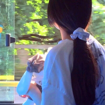 头像女2025最新款背影图片