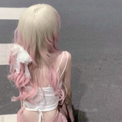 头像女2025最新款背影图片