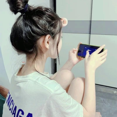 头像图片2025最火爆背影女