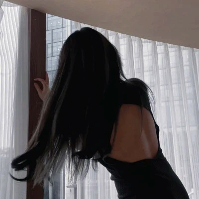 头像图片2025最火爆背影女