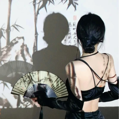 头像图片2025最火爆背影女