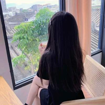 高级感背影头像女