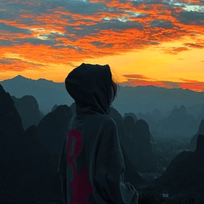 高级感背影头像女