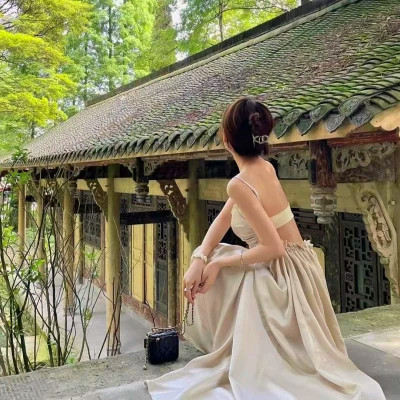 高级感背影头像女
