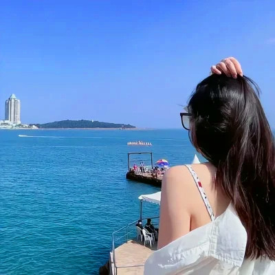 高级感背影头像女