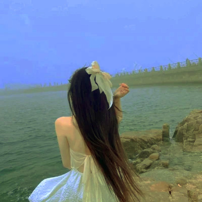 高级感背影头像女