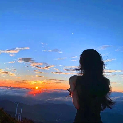 高级感背影头像女