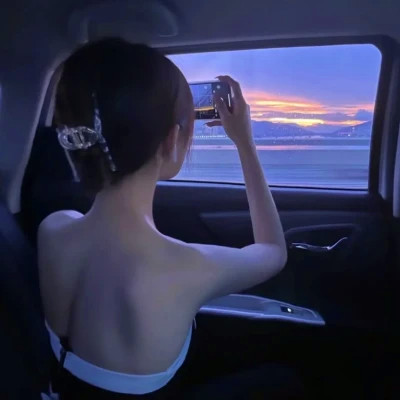 高级感背影头像女