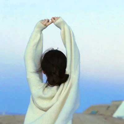 高级感背影头像女