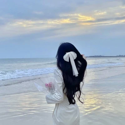 高级感背影头像女