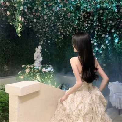 少女背影图片唯美微信头像