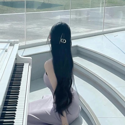 少女背影图片唯美微信头像