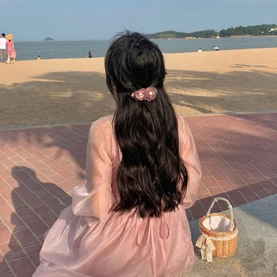 少女背影图片唯美微信头像