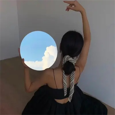 少女背影图片唯美微信头像