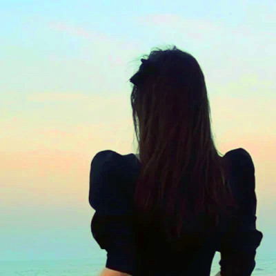 女生头像温柔干净气质背影