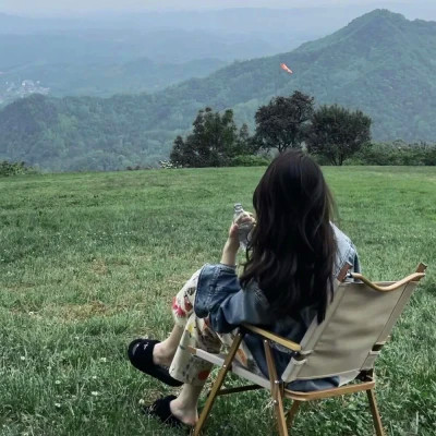 女生头像温柔干净气质背影