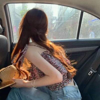 背影头像女高清