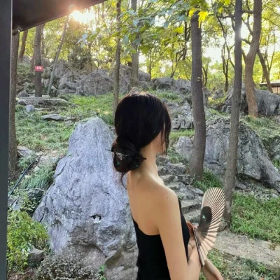 背影头像女高清