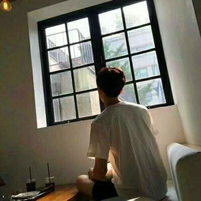 唯美高清好看淡淡忧伤的背影头像图片