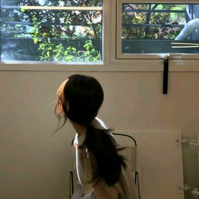 唯美高清好看淡淡忧伤的背影头像图片