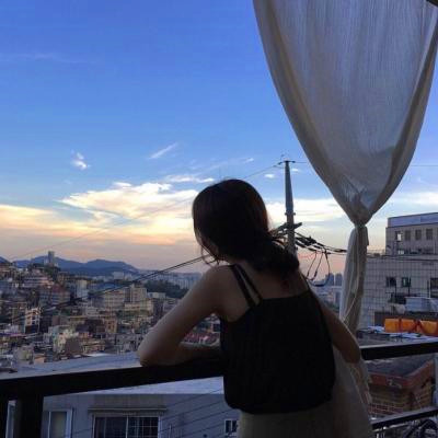 唯美高清好看淡淡忧伤的背影头像图片