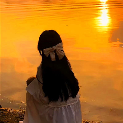 唯美高清好看淡淡忧伤的背影头像图片