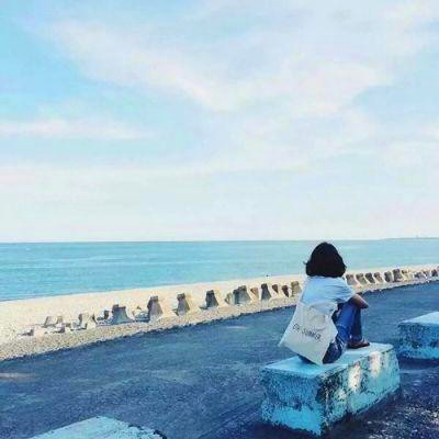唯美高清好看淡淡忧伤的背影头像图片