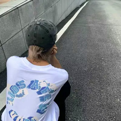 背影男头