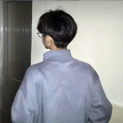 背影男头