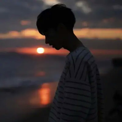 背影男头