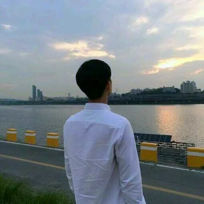 背影男头