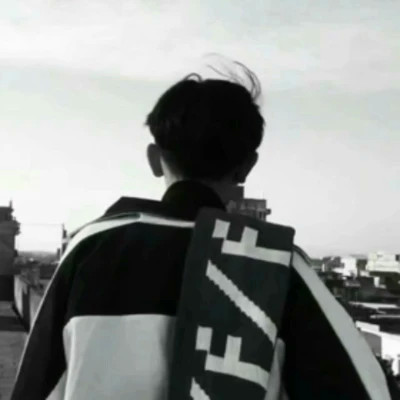 背影男头