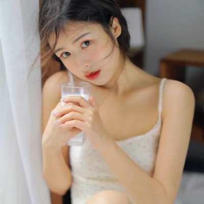 清新唯美图片女生头像