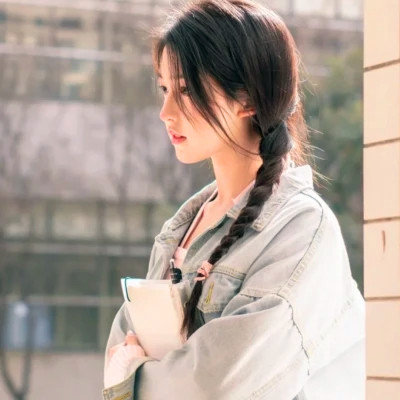 清新唯美图片女生头像