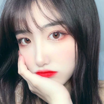 耐看简单让人心动青春女头图片
