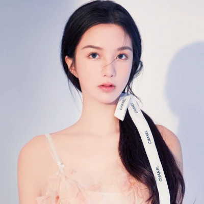 绝美好看的美女头像