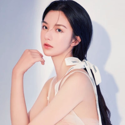 绝美好看的美女头像