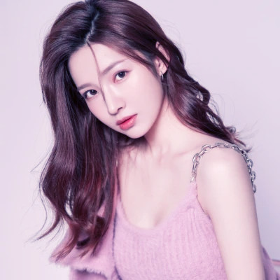 绝美好看的美女头像