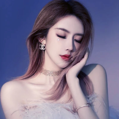 绝美好看的美女头像