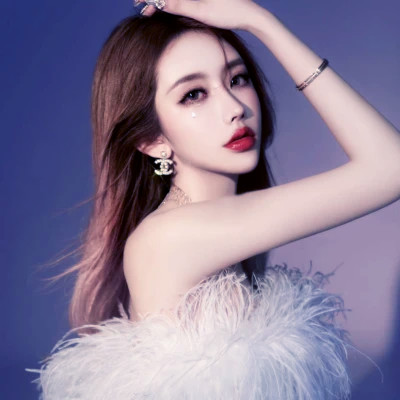 绝美好看的美女头像