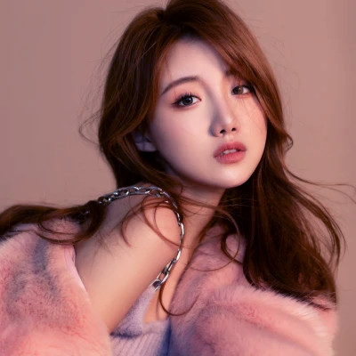 绝美好看的美女头像