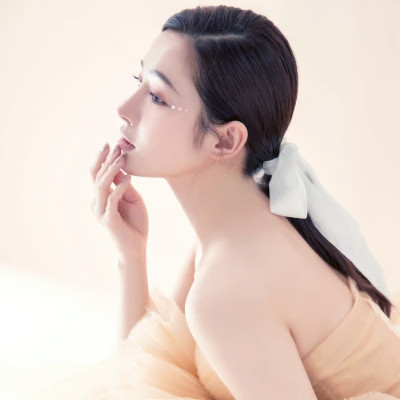 绝美好看的美女头像