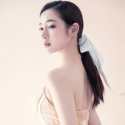 绝美好看的美女头像