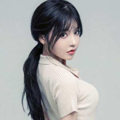 绝美好看的美女头像