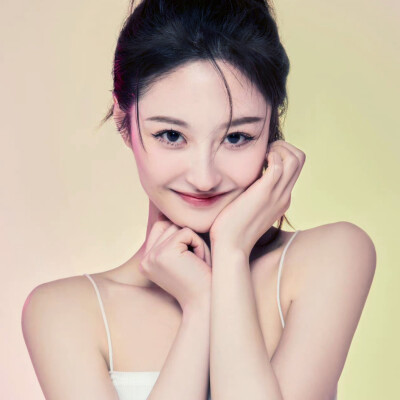 绝美好看的美女头像