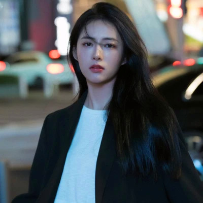 超火真人女生好看的图片头像